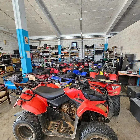 Hostel Centro De Ocio Luis Miguel *