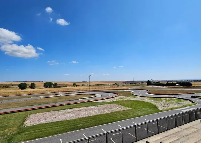 Centro De Ocio Luis Miguel Hostel