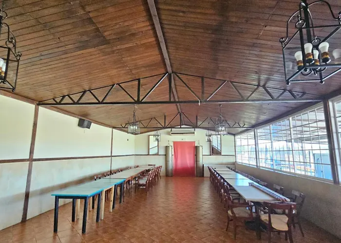 Centro De Ocio Luis Miguel Hostel *